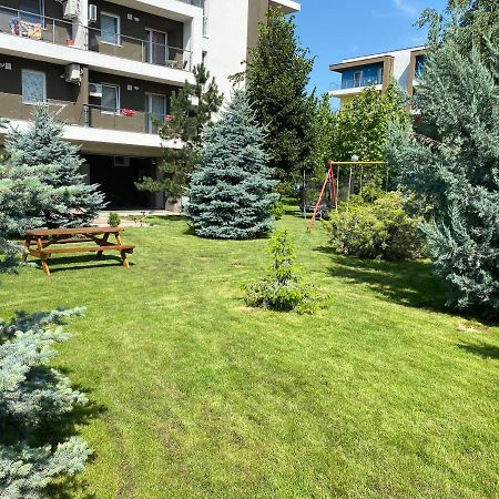 Bucharest Airport Suites & Villas Отопени Екстериор снимка