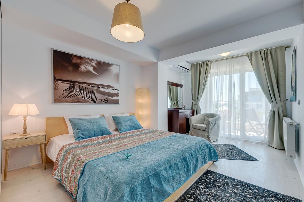 Bucharest Airport Suites & Villas Отопени Екстериор снимка