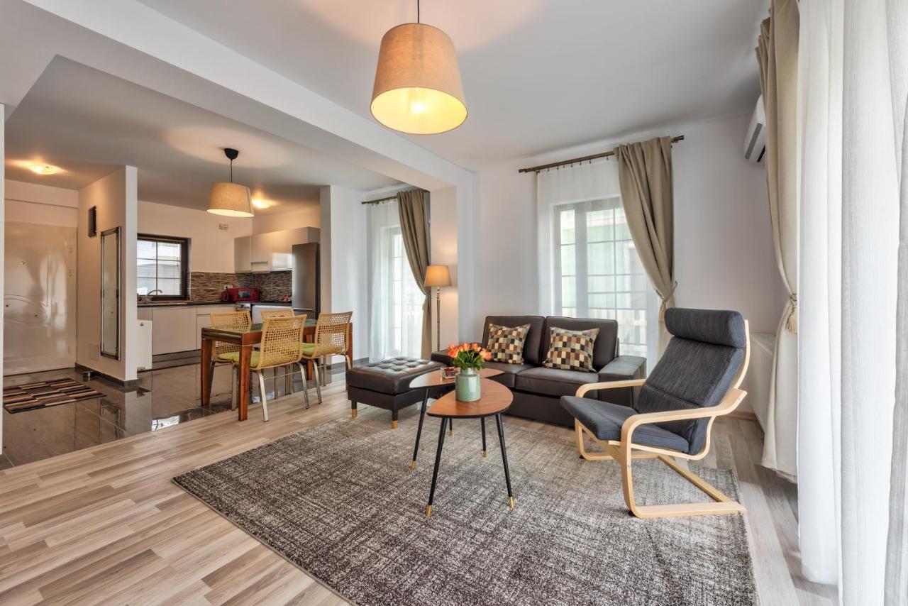Bucharest Airport Suites & Villas Отопени Екстериор снимка